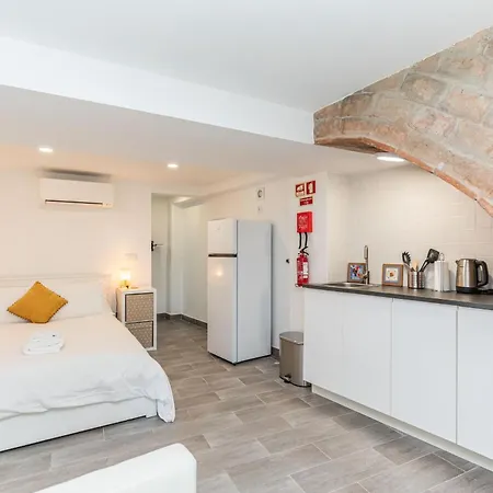 Largo, Town Centre Lejlighed *