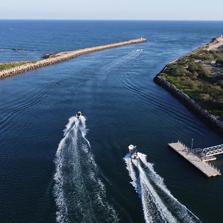 Daire Largo, Town Centre