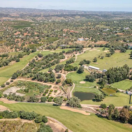 Largo, Town Centre *