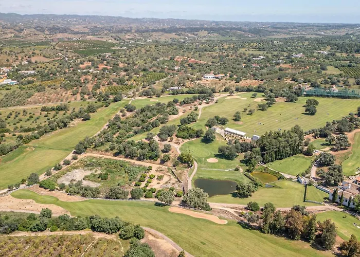 Largo, Town Centre *